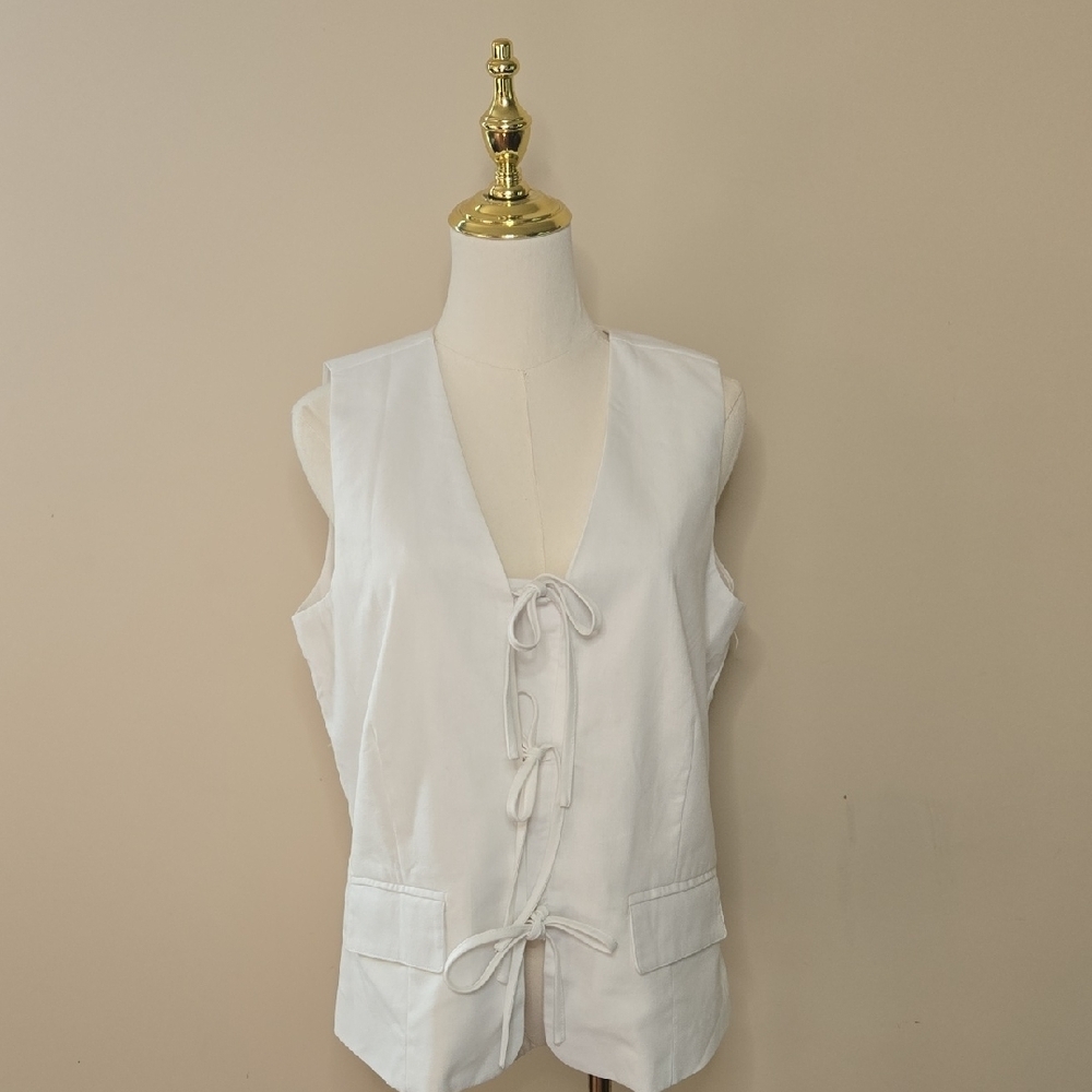 Luvamia White Linen‎ Blend Vest – Sleeveless Tie Front Summer Layer Medium